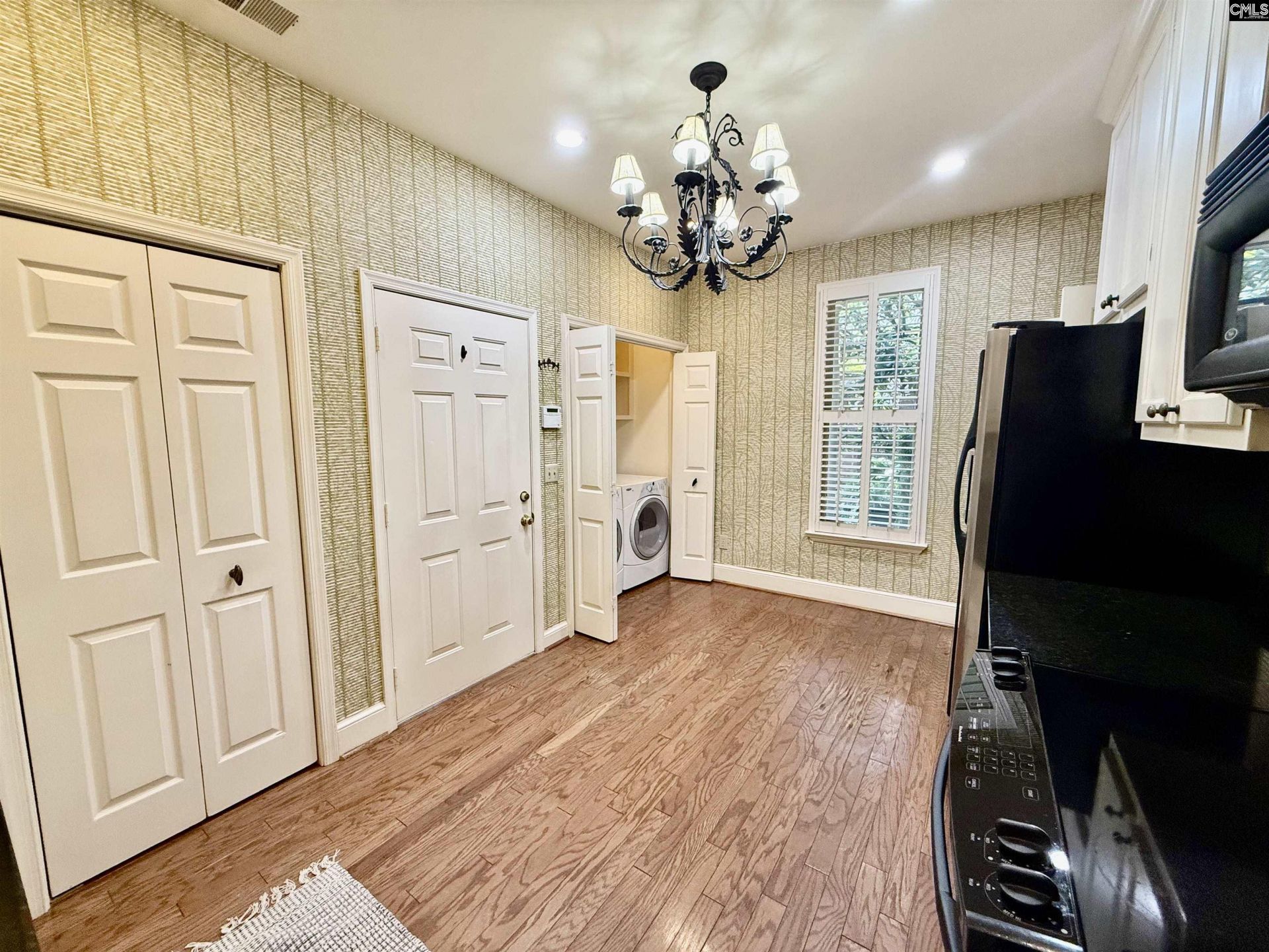 312 Bancroft Court  Photo 9