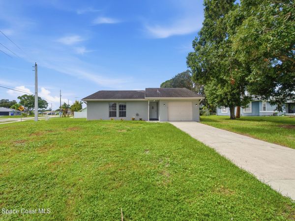 801 Cody Avenue , Sebastian, FL 32958