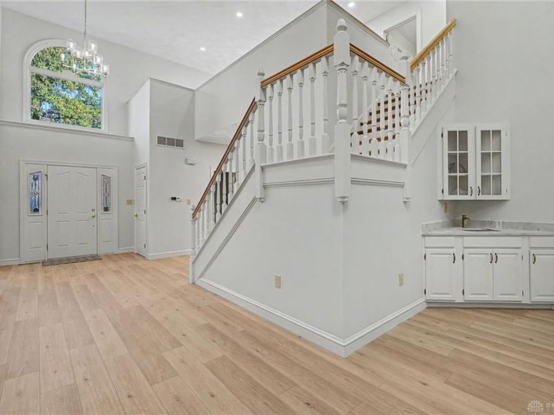 889 Timberlake Court, Dayton, OH 45429 Photo 9