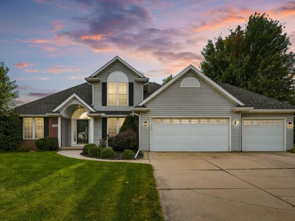 834 Stone Church Lane , Geneseo, IL 61254