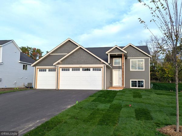 19087 Goodhue Street NE, East Bethel, MN 55011