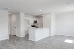 121 Wiltshire Court  photo 4