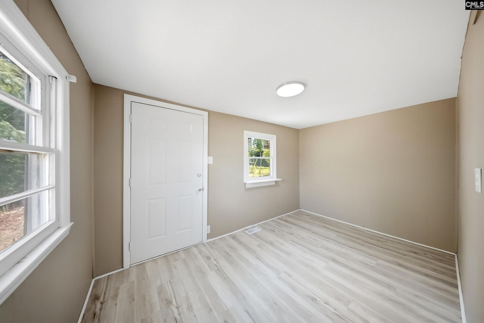 113 S Dennis Avenue  Photo 10