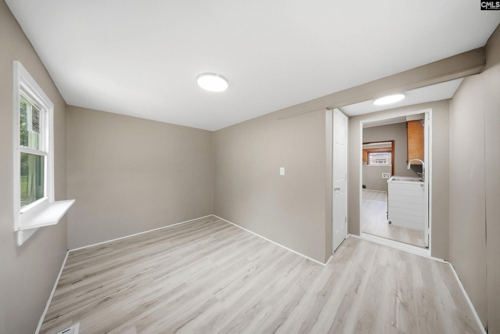 113 S Dennis Avenue  Photo 11
