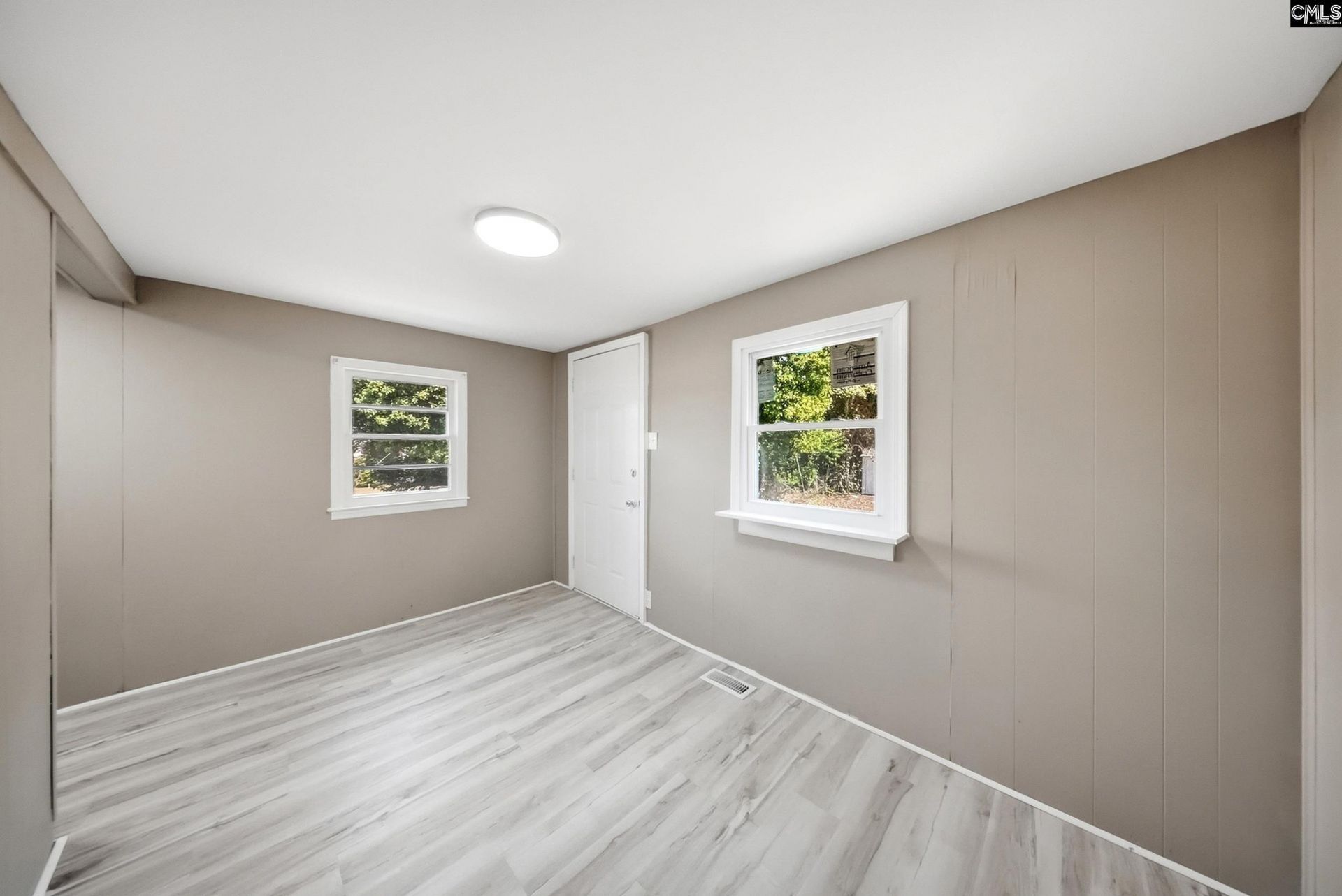113 S Dennis Avenue  Photo 12