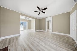 113 S Dennis Avenue  photo 4