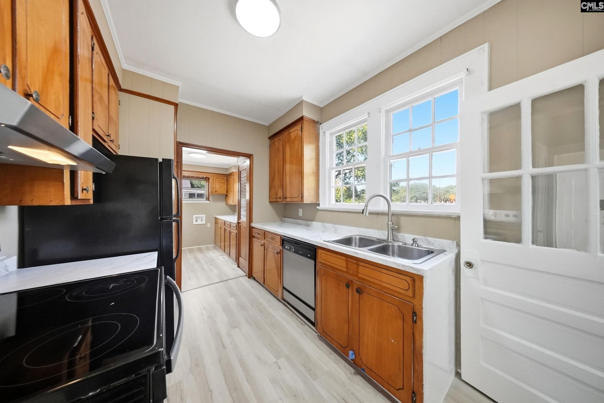 113 S Dennis Avenue  Photo 8