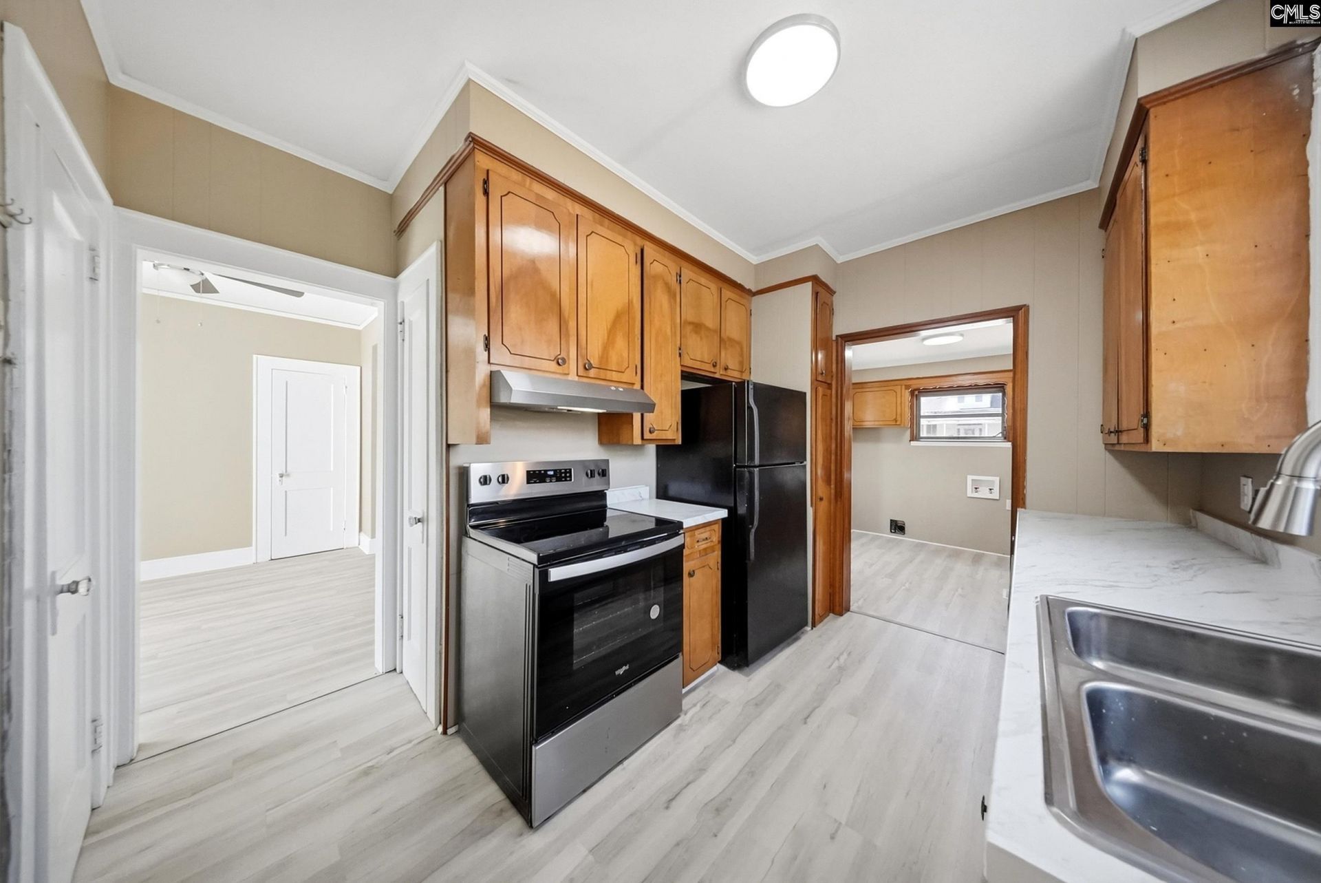 113 S Dennis Avenue  Photo 9