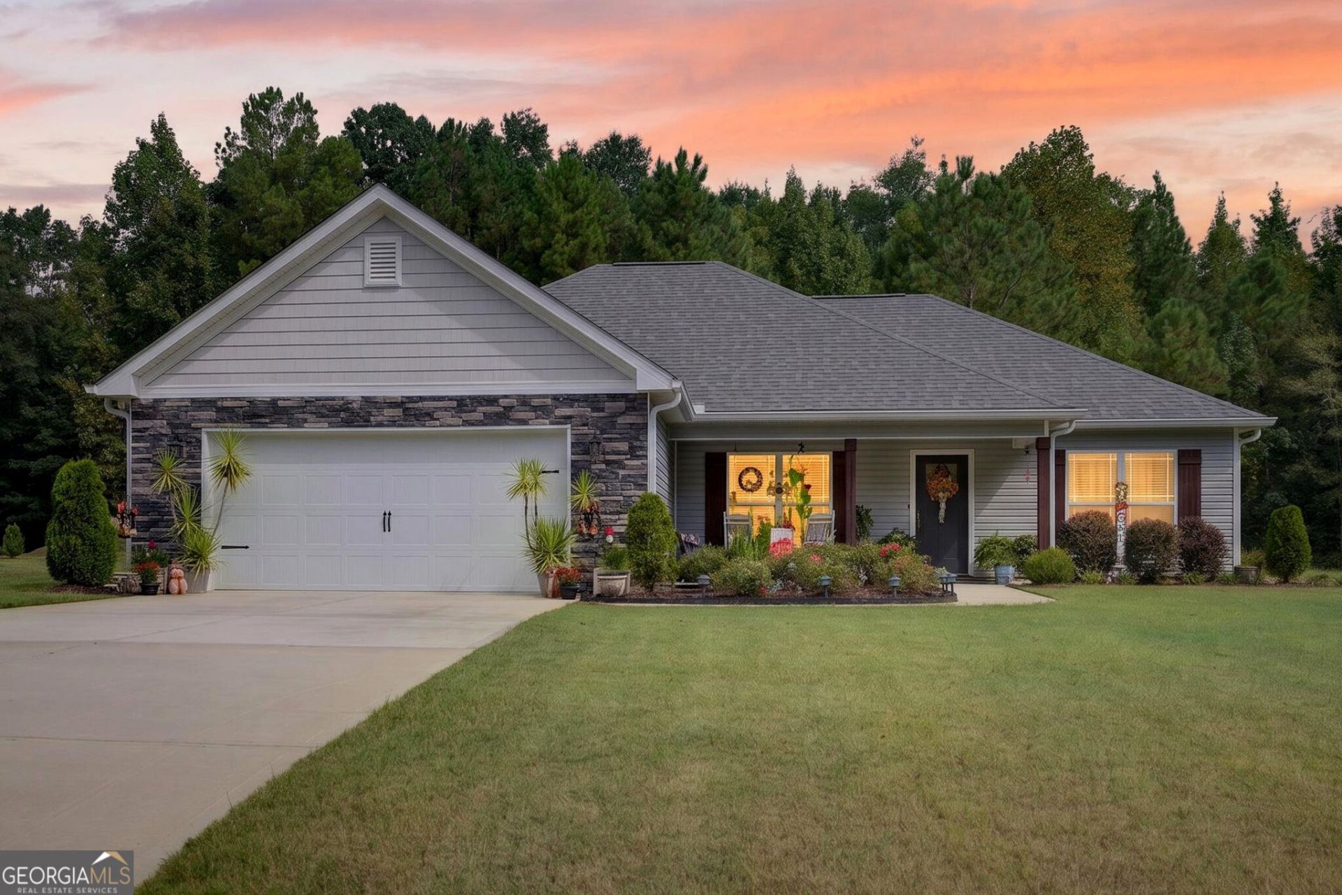 164 Oak Haven Lane, Barnesville, GA 30204 Main Photo