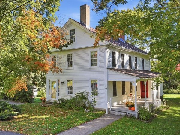84 Maple Street, Oakham, MA 01068