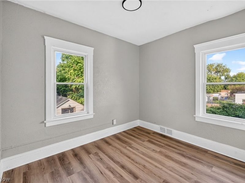 1464 E 175th Street, Cleveland, OH 44110 Photo 12