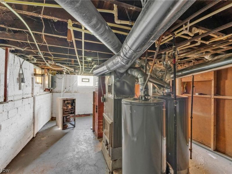 1464 E 175th Street, Cleveland, OH 44110 Photo 26