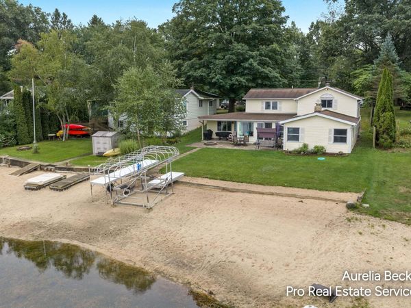 13555 Sunset Shores Drive NE, Cedar Springs, MI 49319