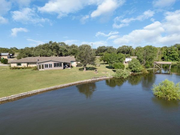 208 Iris Lane LN, Buchanan Dam, TX 78609