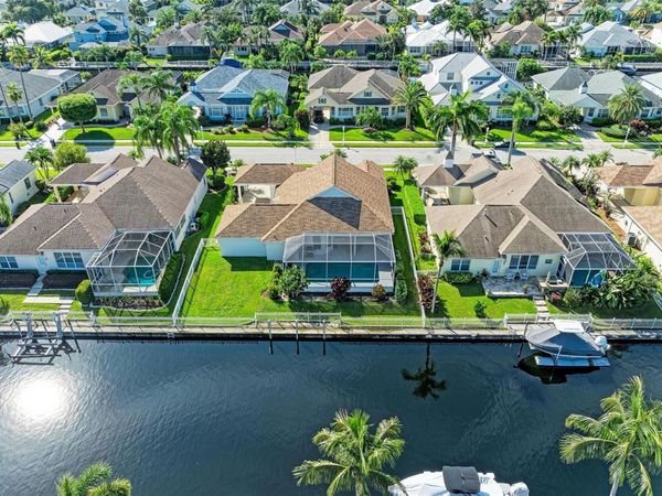 4727 COMPASS DRIVE, BRADENTON, FL 34208
