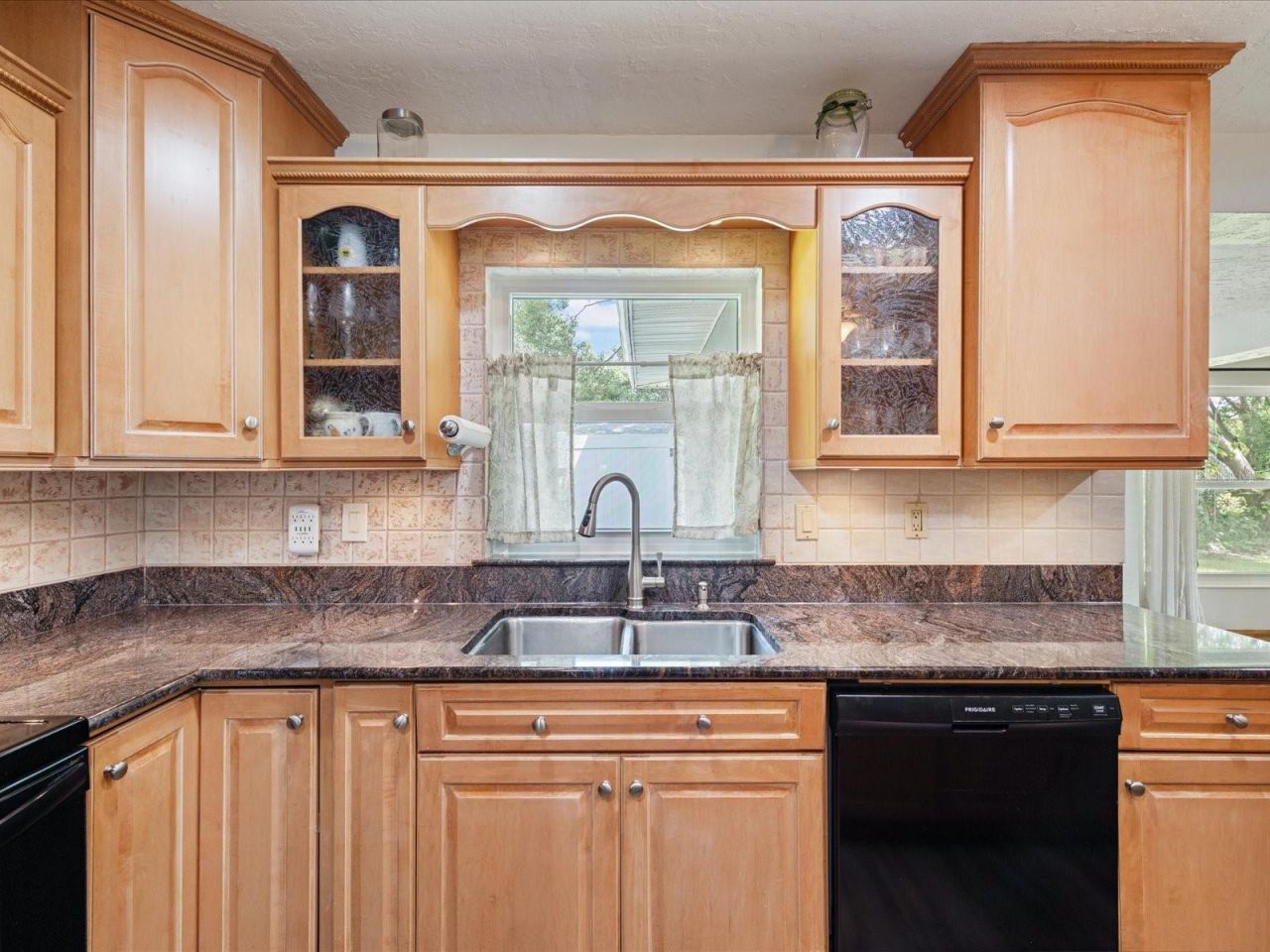 2100 Mckinley Street, Clearwater, FL 33765 Photo