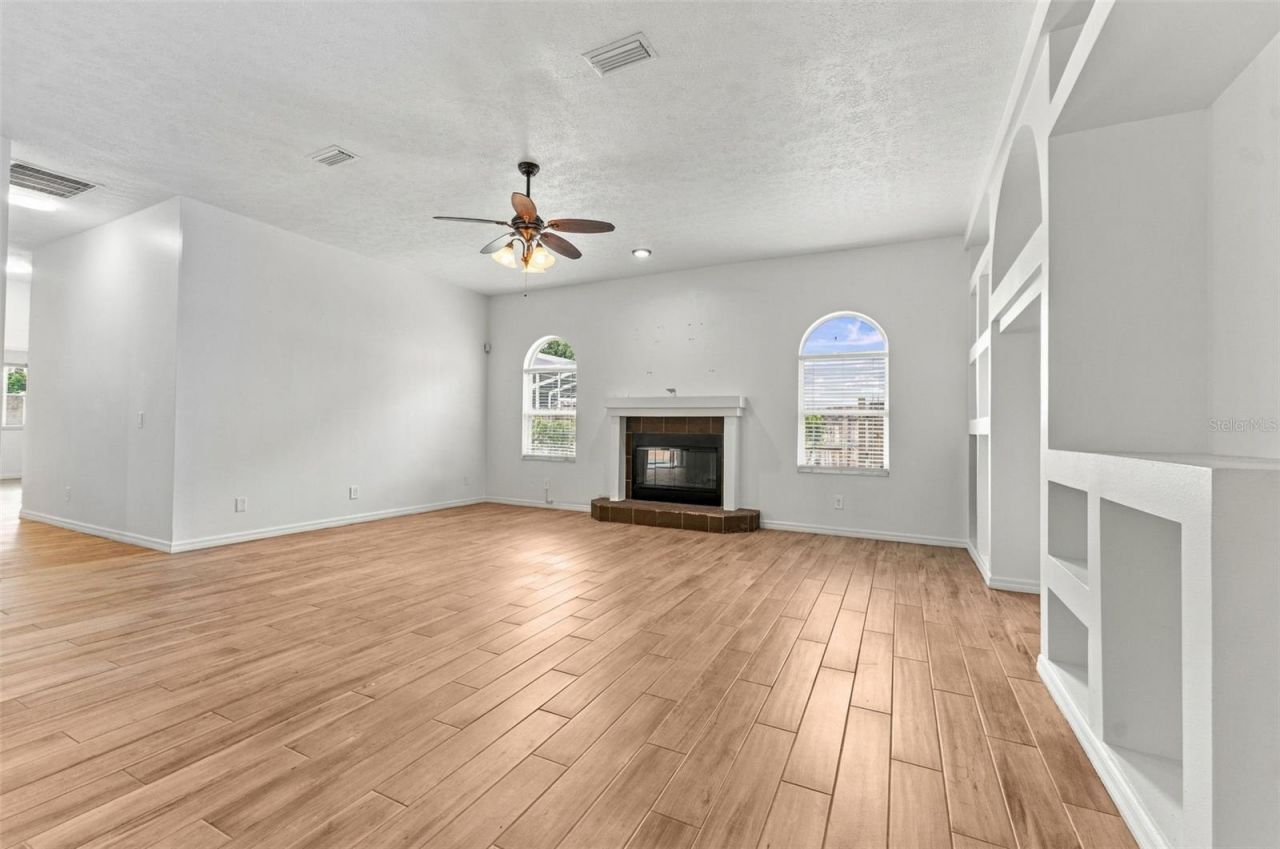 2561 Regal River Road, Valrico, FL 33596 Photo