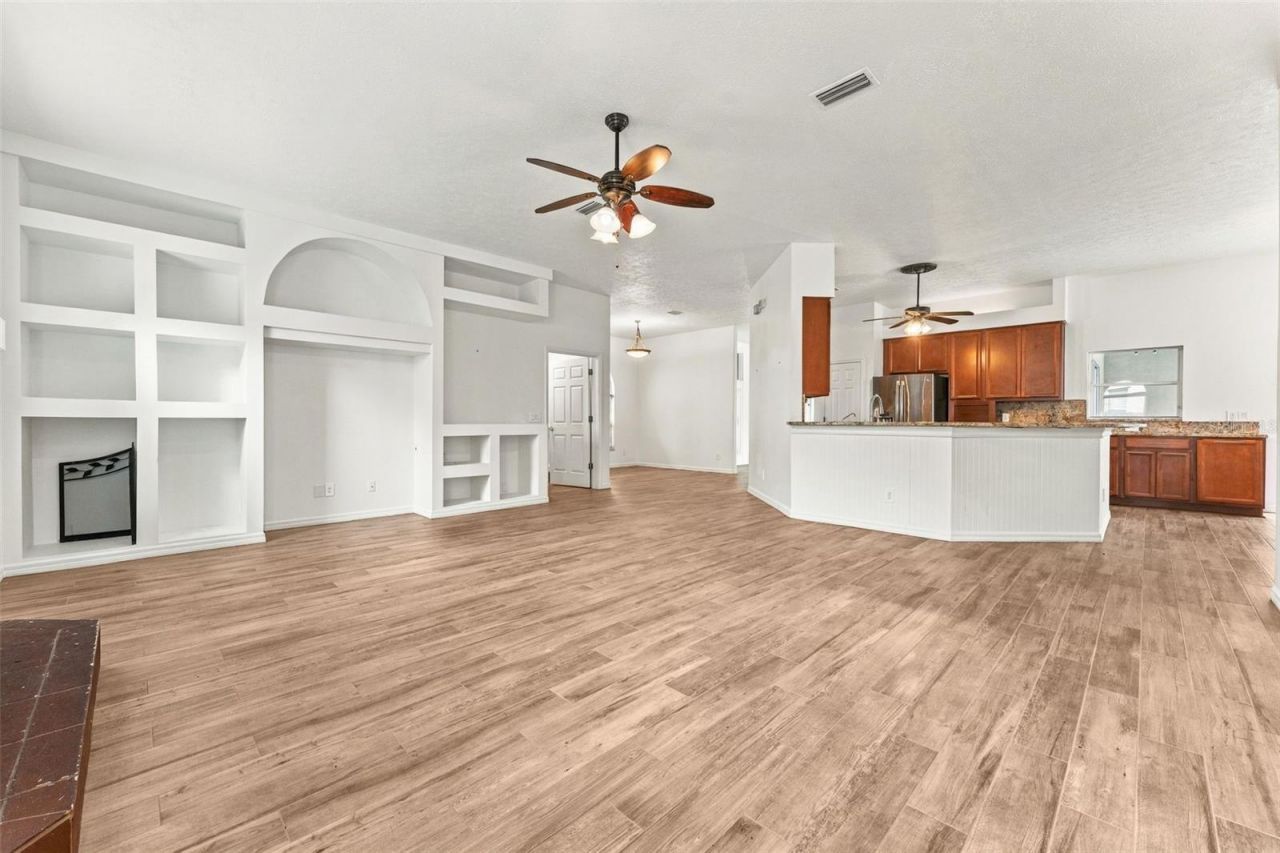 2561 Regal River Road, Valrico, FL 33596 Photo