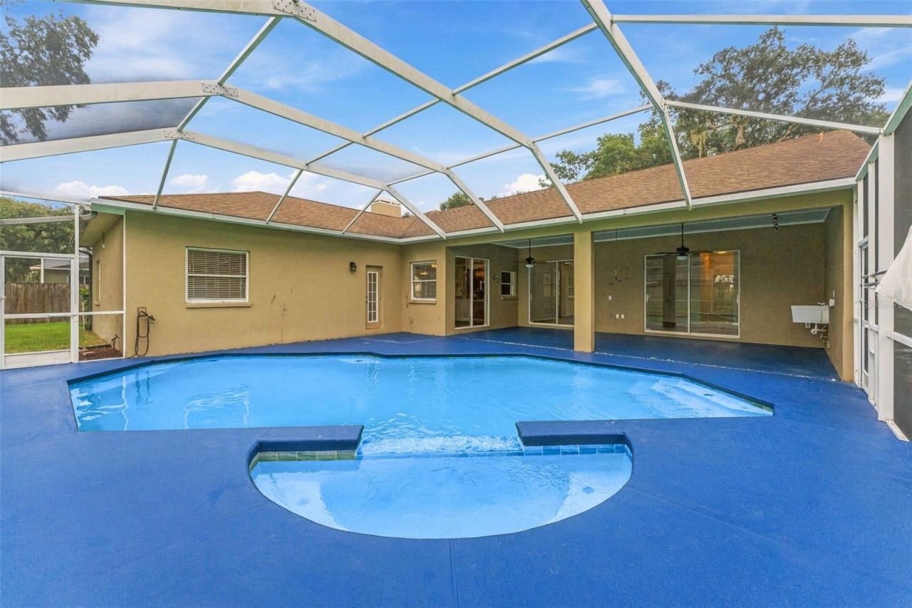 2561 Regal River Road, Valrico, FL 33596 Photo