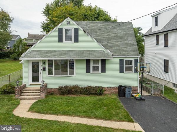 82 2ND AVENUE, BROOMALL, PA 19008