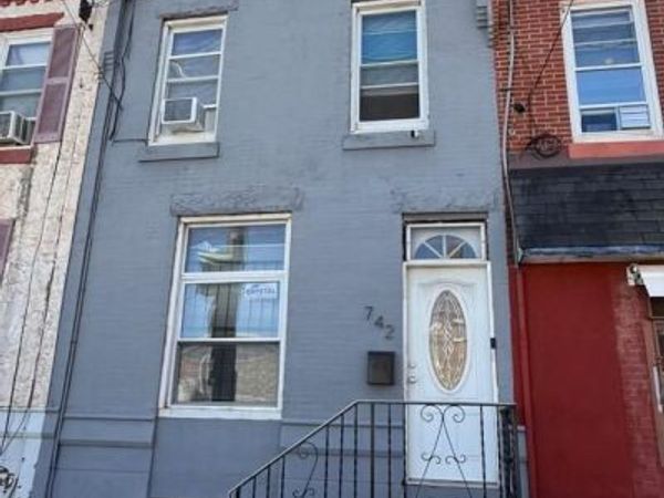 742 W MOYAMENSING AVENUE, PHILADELPHIA, PA 19148
