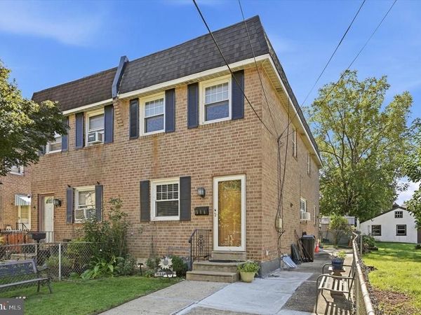 306 COLLINGDALE AVENUE, DARBY, PA 19023