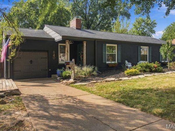 640 Warrenton Drive, Kirkwood, MO 63122
