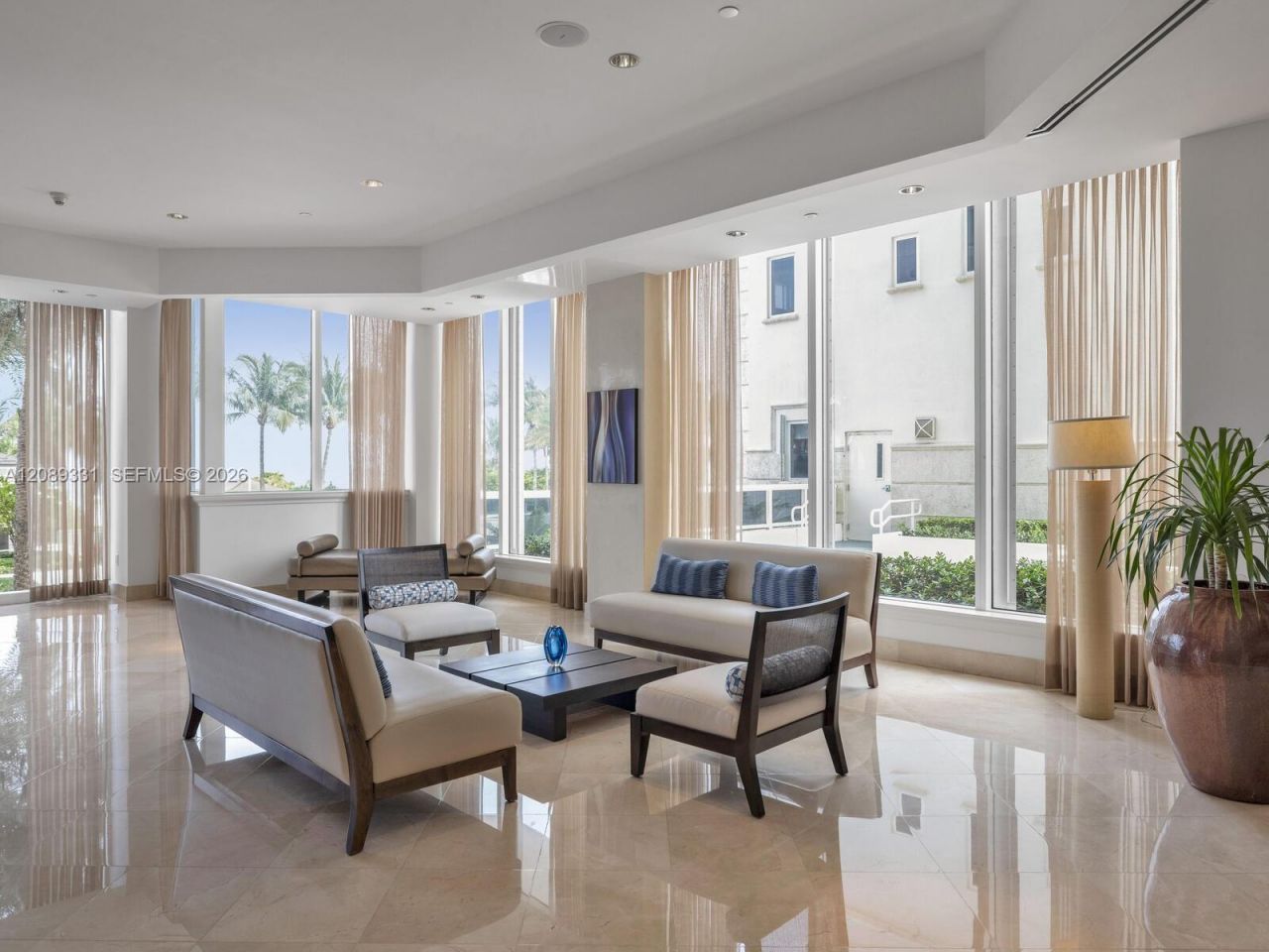 4779 Collins Ave , Unit 2805, Miami Beach, FL 33140 Photo