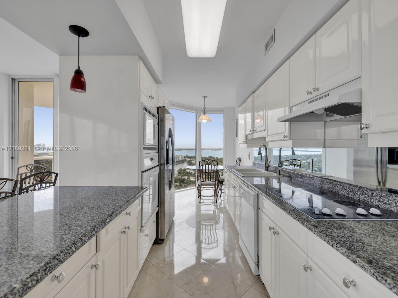 4779 Collins Ave , Unit 2805, Miami Beach, FL 33140 Photo