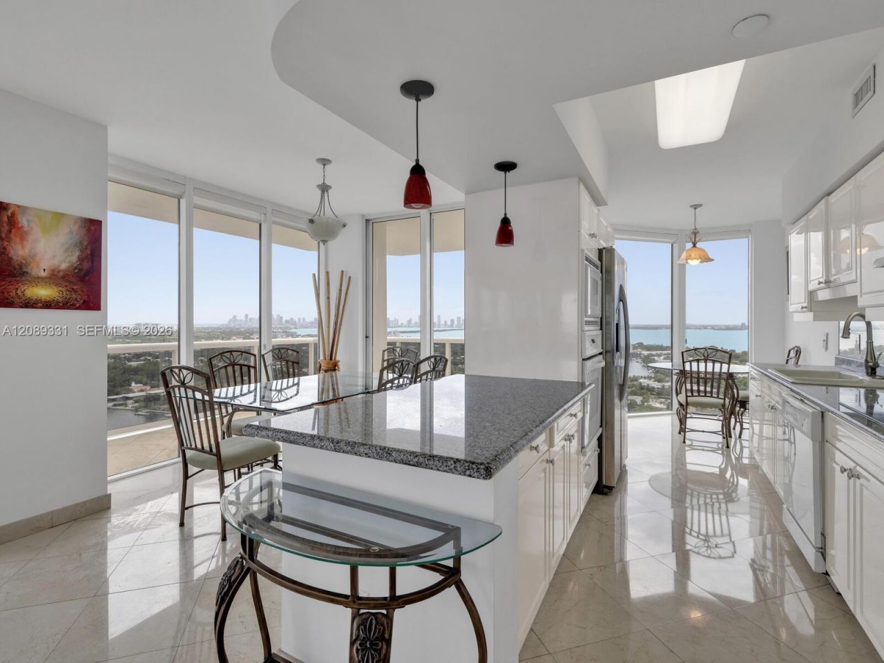4779 Collins Ave , Unit 2805, Miami Beach, FL 33140 Photo