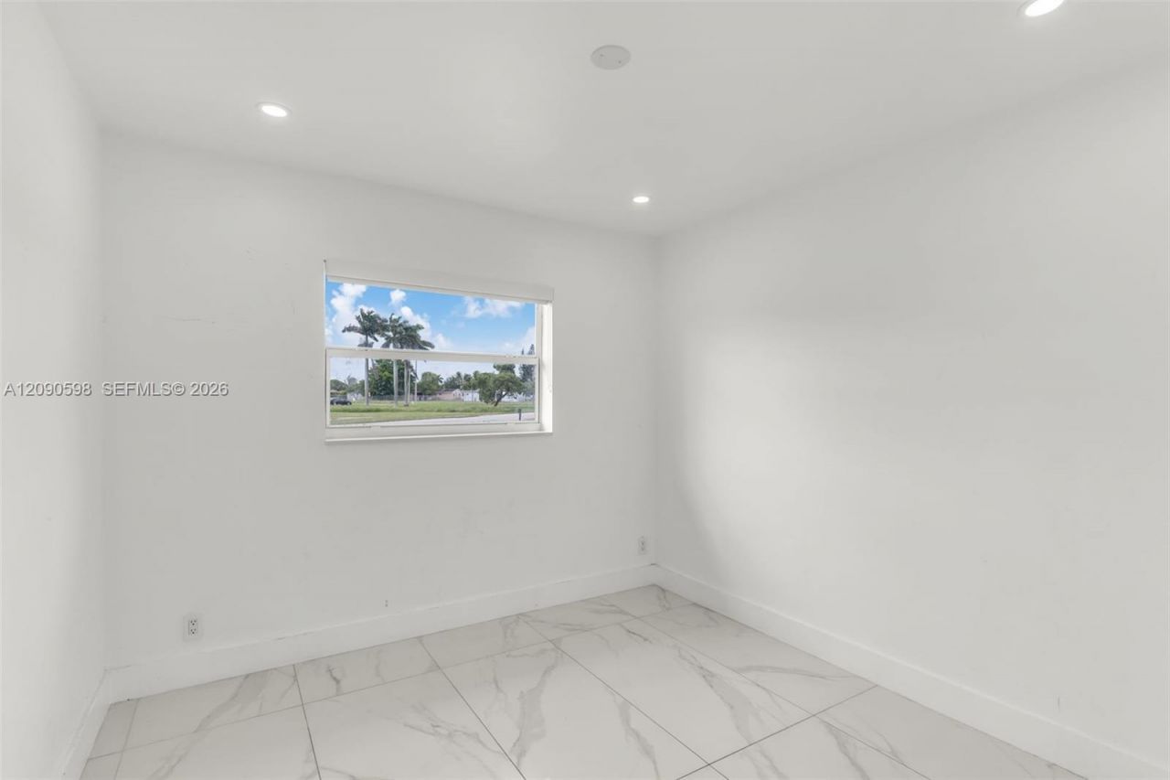 22365 SW 112th Ct , Miami, FL 33170 Photo
