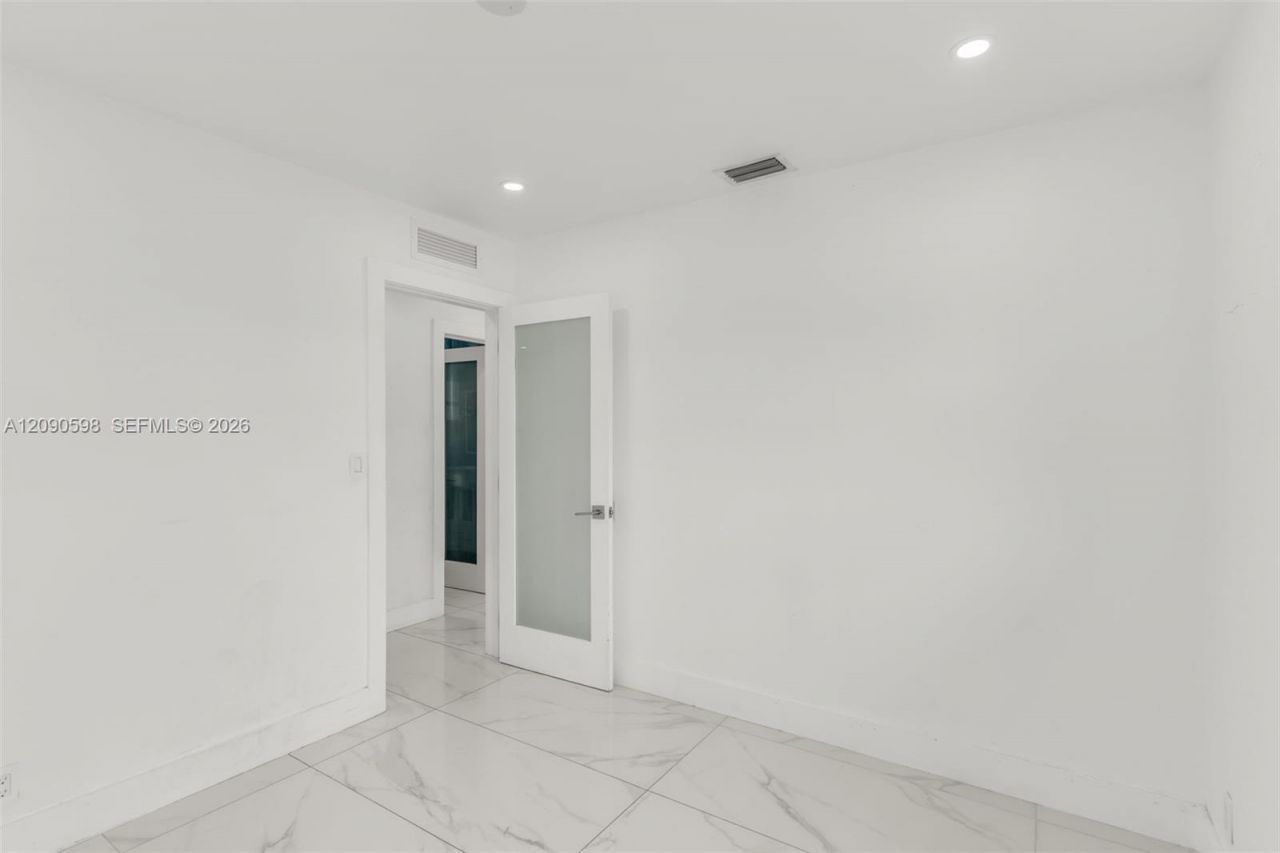 22365 SW 112th Ct , Miami, FL 33170 Photo
