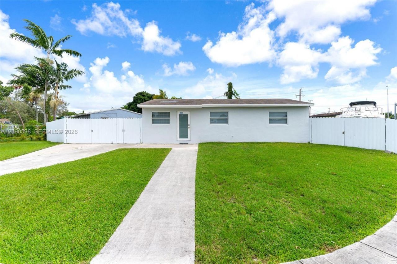 22365 SW 112th Ct , Miami, FL 33170 Photo