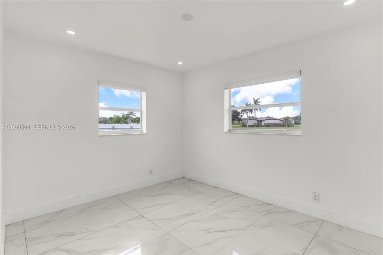 22365 SW 112th Ct , Miami, FL 33170 Photo
