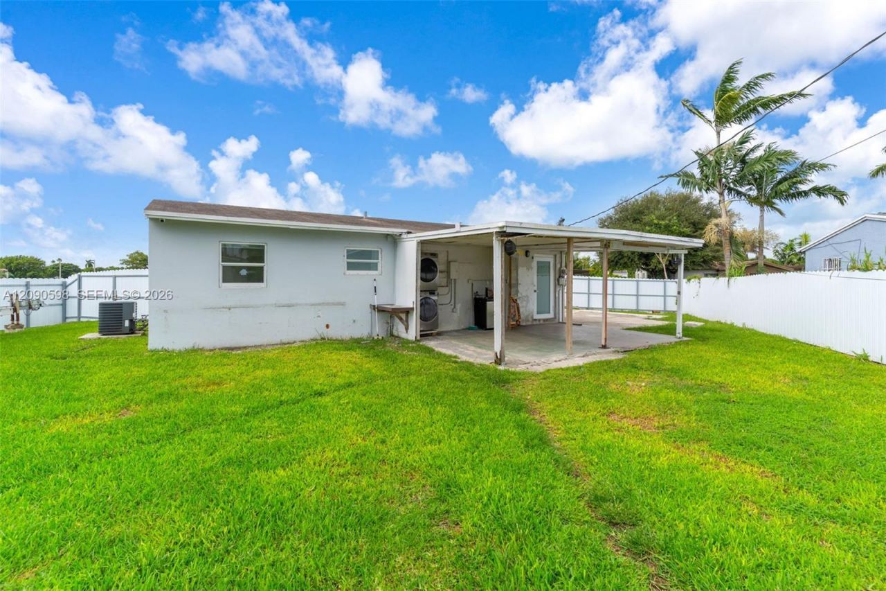 22365 SW 112th Ct , Miami, FL 33170 Photo