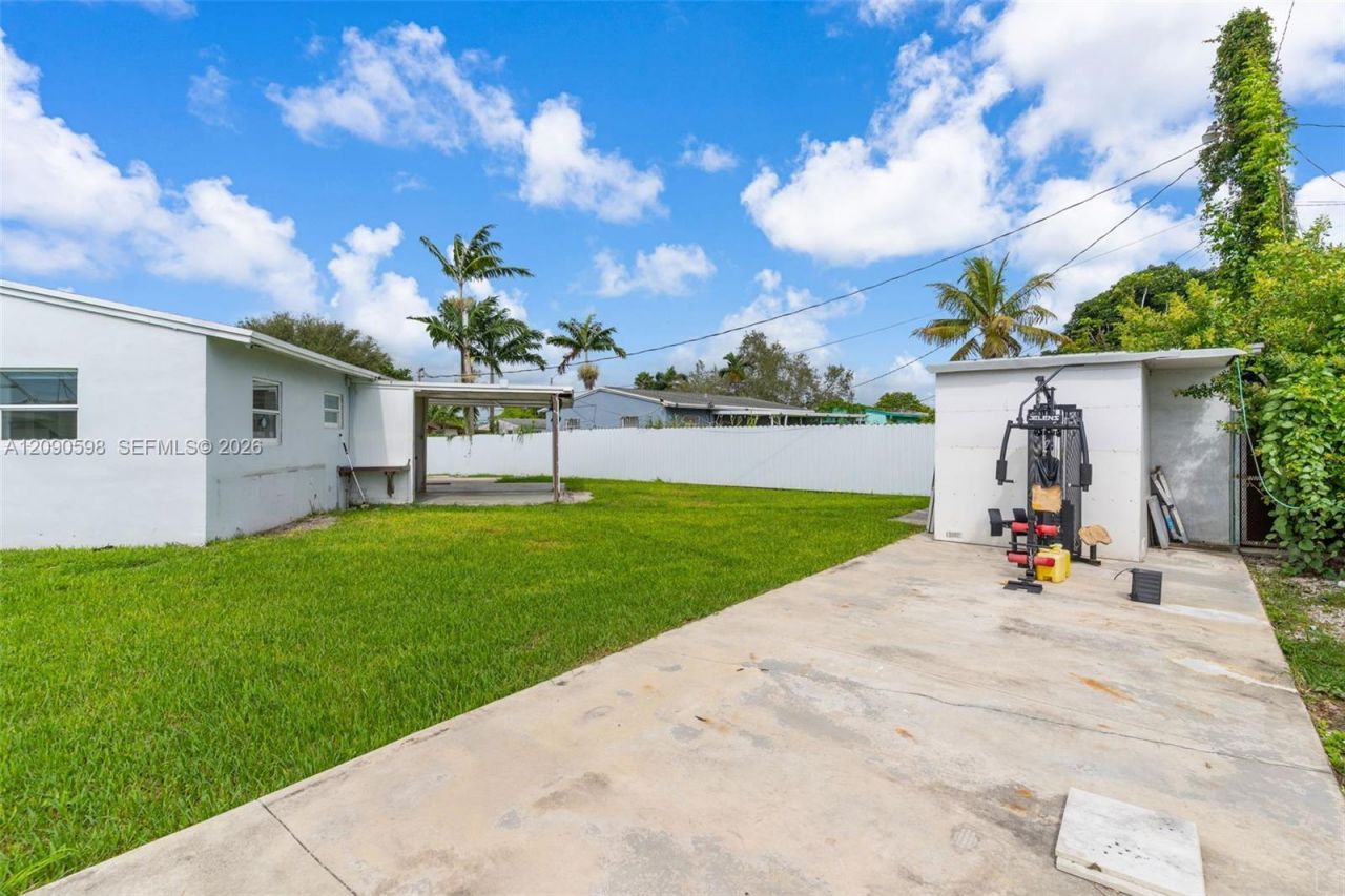 22365 SW 112th Ct , Miami, FL 33170 Photo
