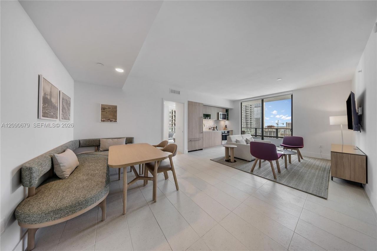 159 NE 6th St, Unit 2402, Miami, FL 33132 Photo