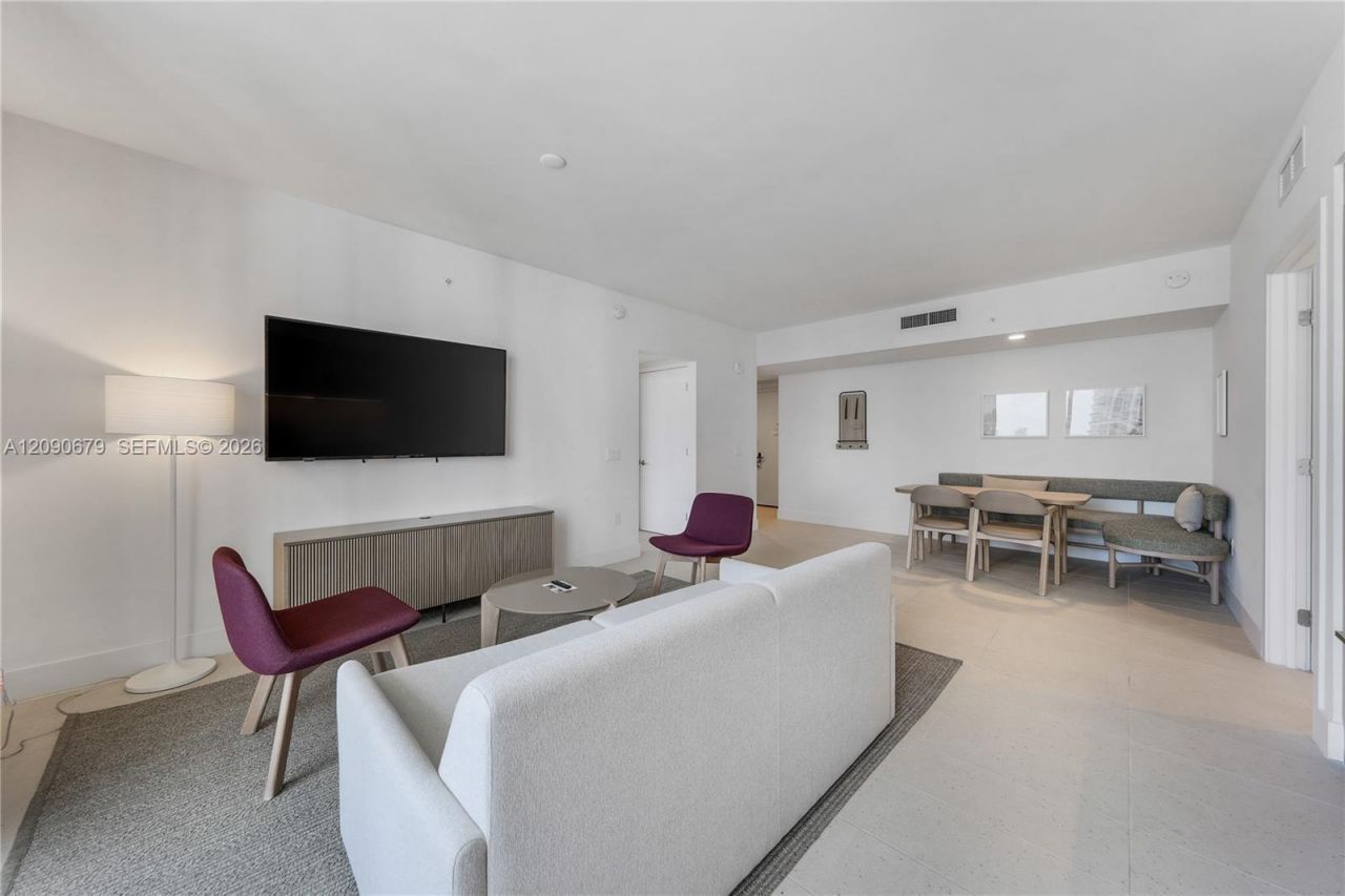 159 NE 6th St, Unit 2402, Miami, FL 33132 Photo