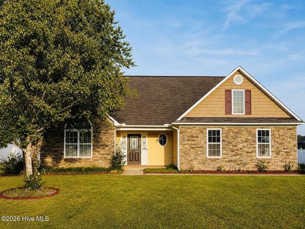 505 Collinwood Drive , Raeford, NC 28376