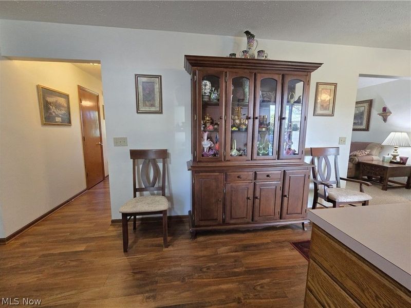 115 N Crestview Drive, Creston, OH 44217 Photo 8