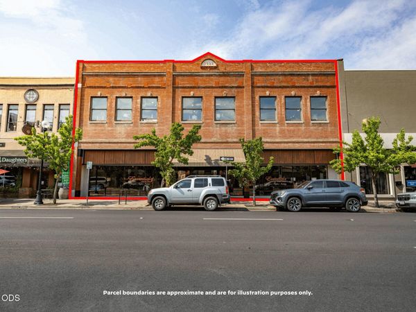 114 W Main Street, Medford, OR 97501
