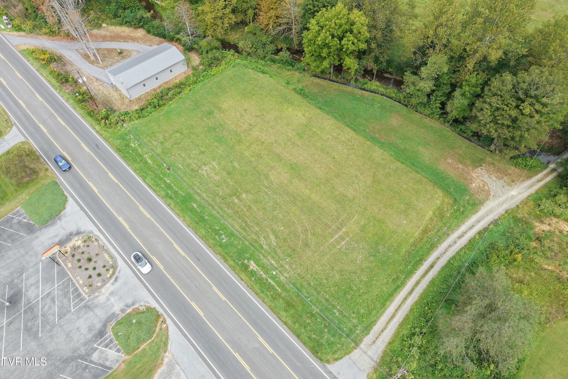 8455 Highway 19 E, Roan Mountain, TN 37687 Main Photo