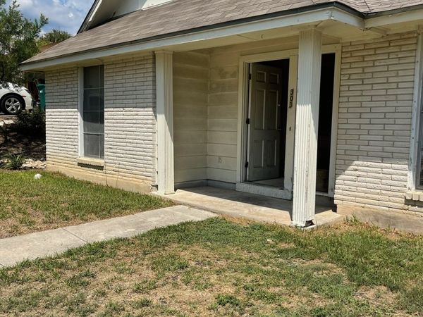 303 Greycliff, Live Oak, TX 78233