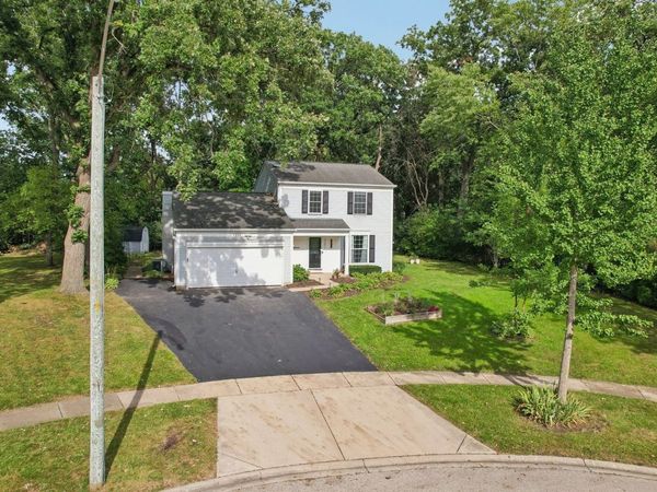 1201 Yosemite Parkway , Algonquin, IL 60102