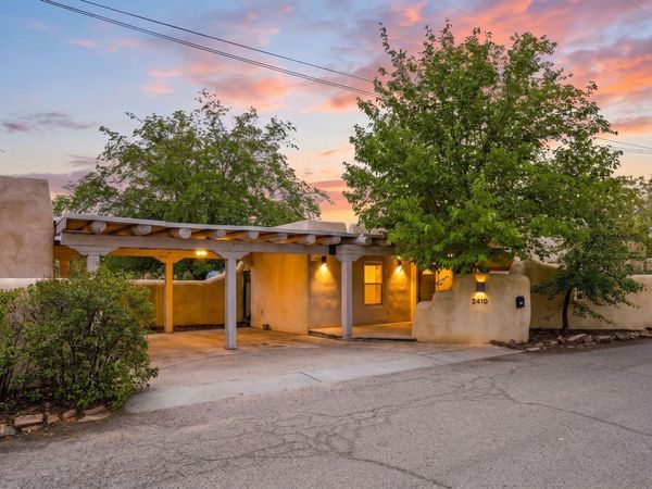 2410 Vicic Road NW, Albuquerque, NM 87104