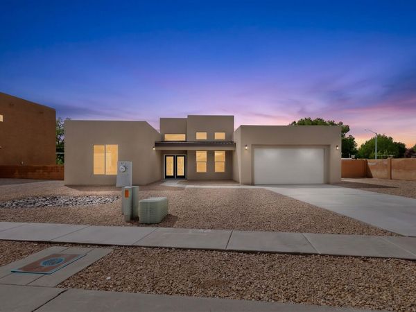 335 Manuel Sanchez Place SW, Albuquerque, NM 87105