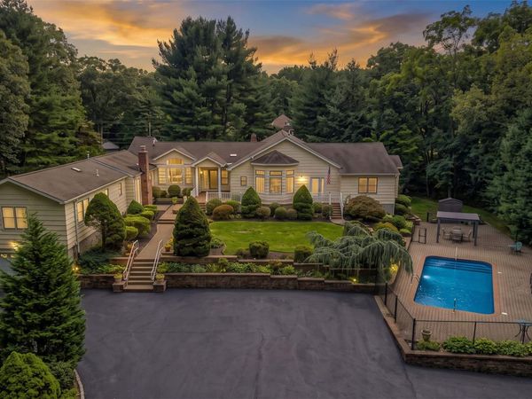 20 Old Route 25A , Northport, NY 11768