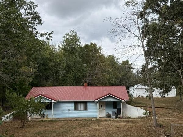 4 Arthur Trail, Louisburg, MO 65685