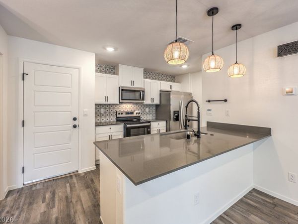 7377 Philip Cove Street , North Las Vegas, NV 89084