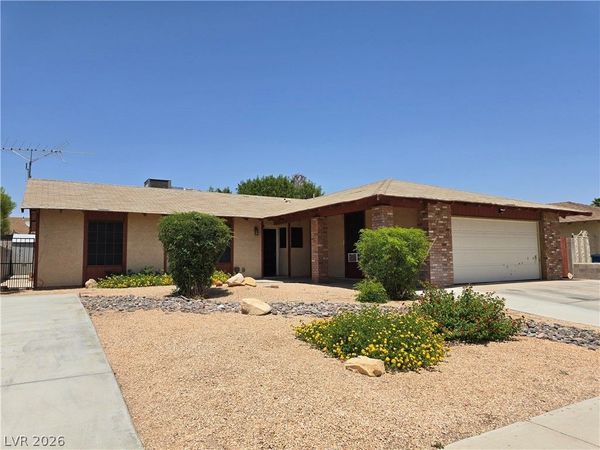 6346 Bullion Boulevard, Las Vegas, NV 89103